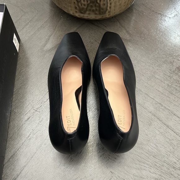 NATURALIZER SEDONA LEATHER SQUARE TOE PUMPS - Picture 9 of 10